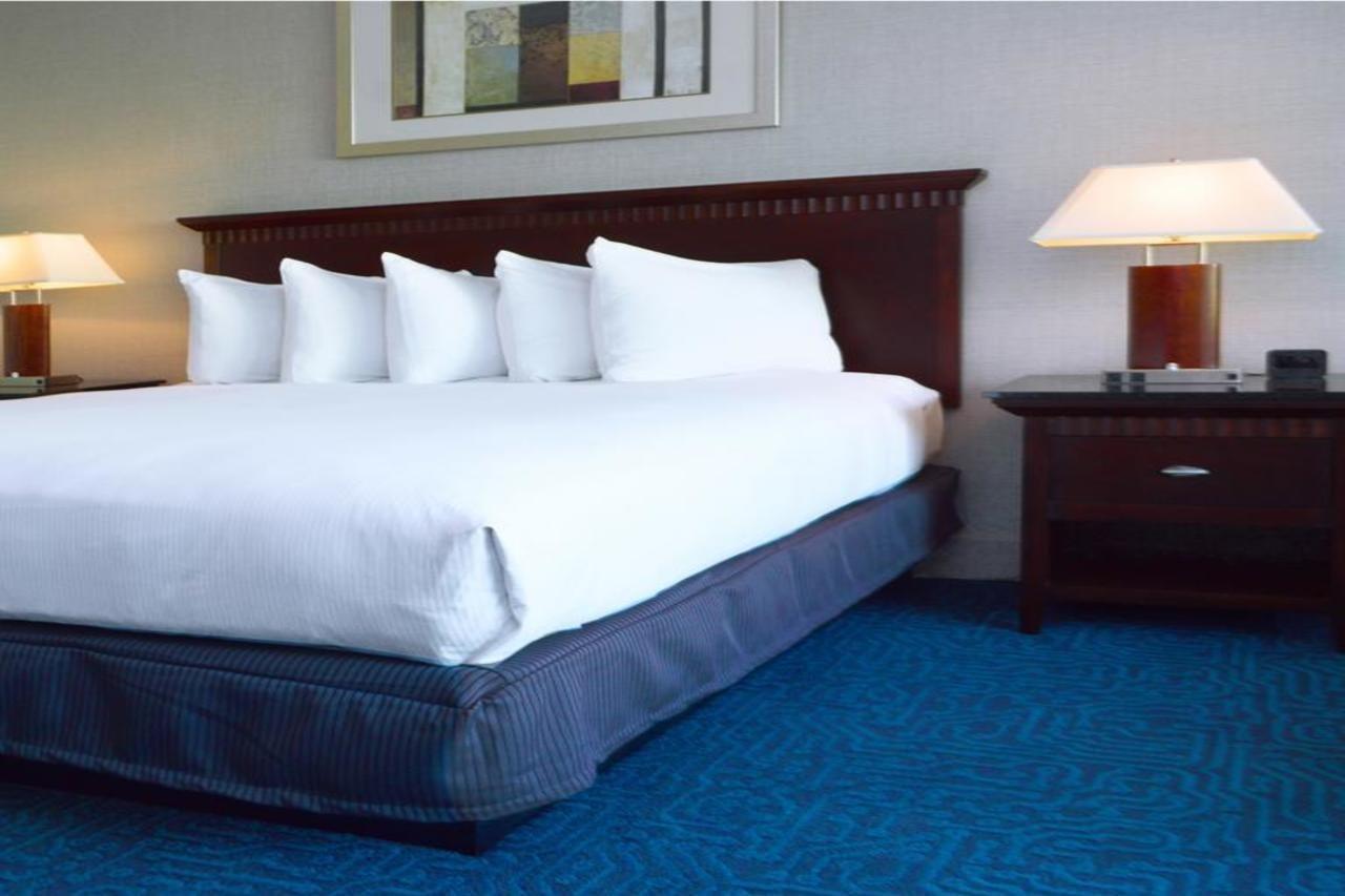 Doubletree By Hilton Newark-Fremont Hotel Kültér fotó