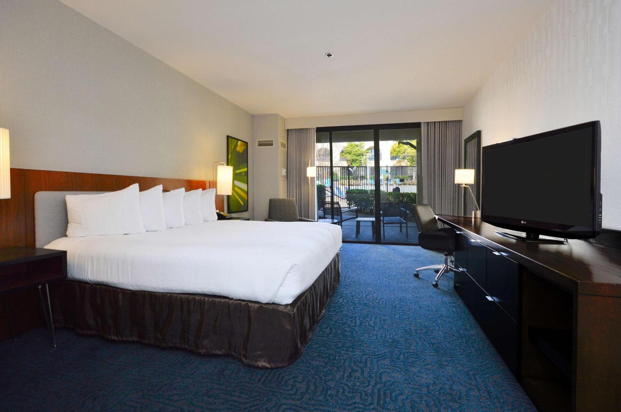 Doubletree By Hilton Newark-Fremont Hotel Kültér fotó