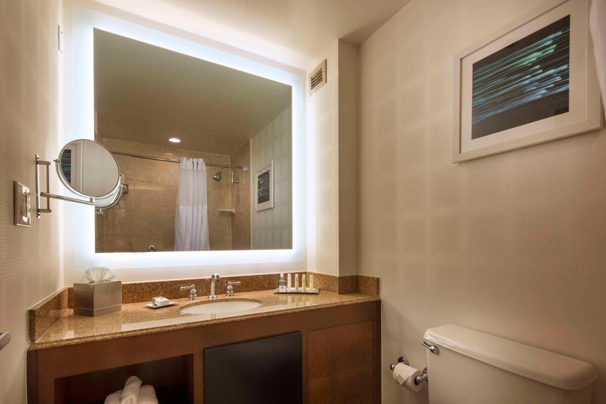 Doubletree By Hilton Newark-Fremont Hotel Kültér fotó
